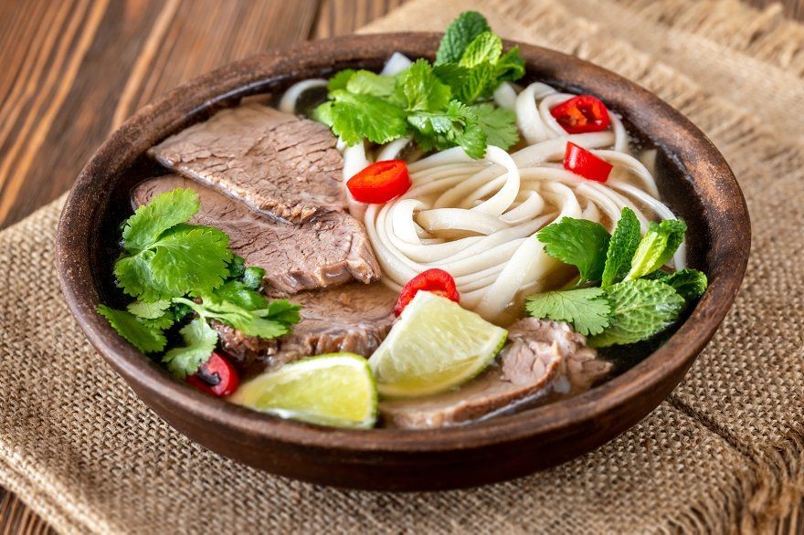 🍜 Authentic Vietnamese Pho: Ingredients, History, and Flavor Secrets