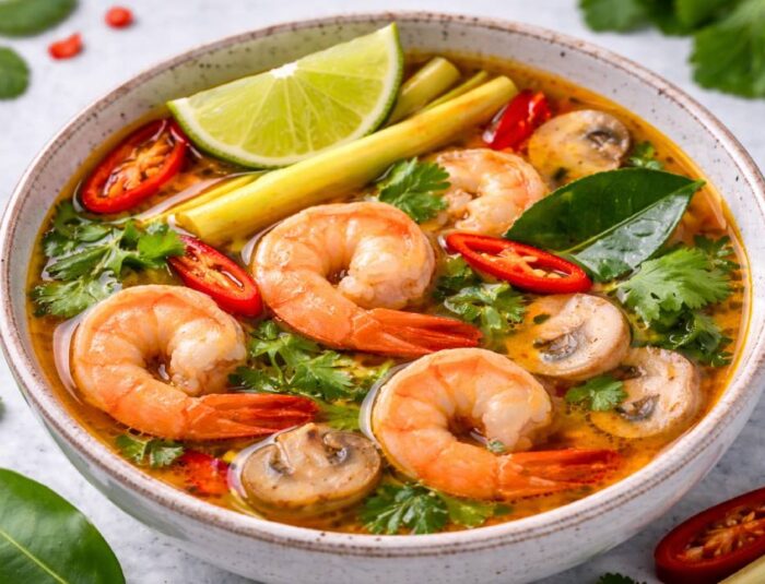 Tom Yum Soup Recipe: Thailand’s Healthy Spicy Dish Under 300 Calories
